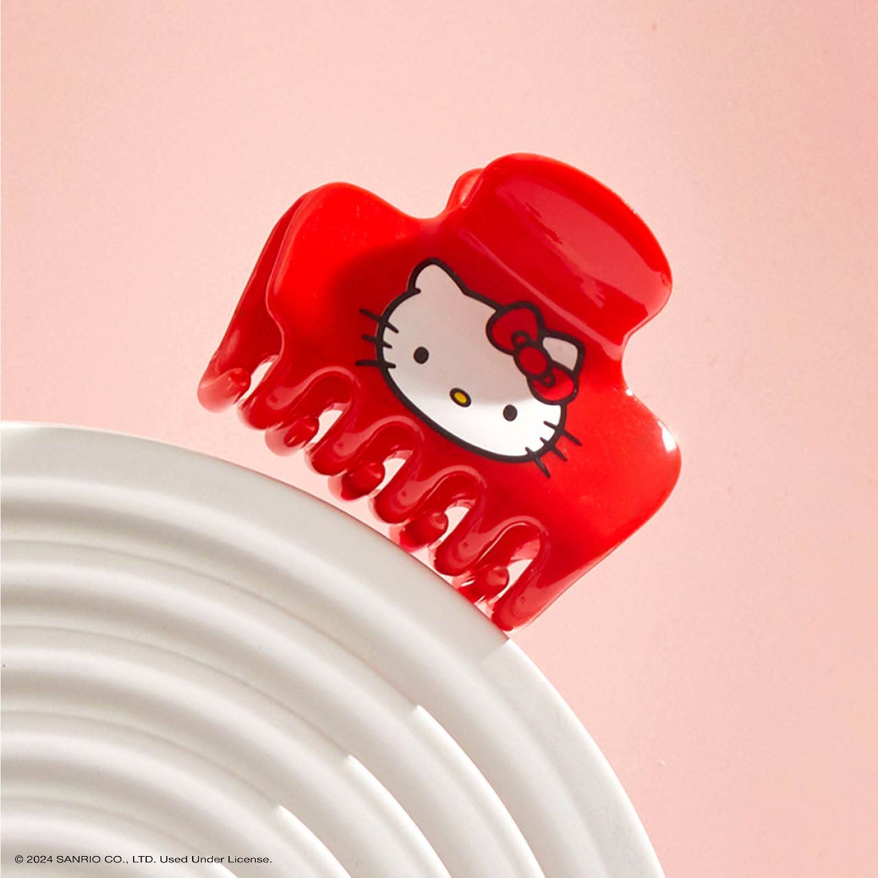 Hello Kitty x Kitsch Recycled Puffy Claw Clip